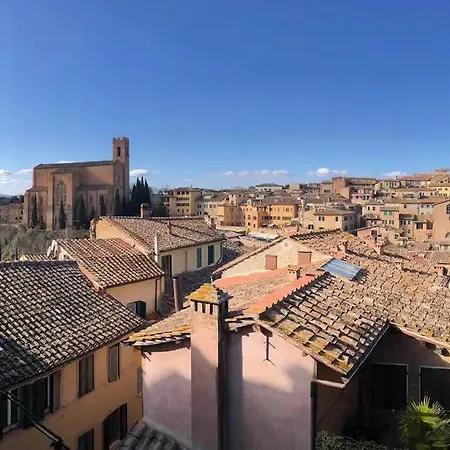 Flat With View In Centre Apartment Siena